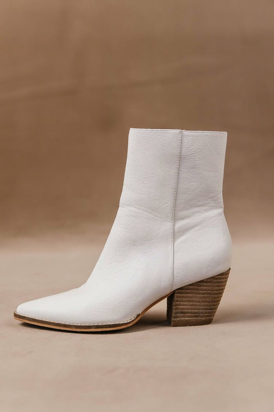 Shoes * | Best Pirce Beast Fashion Shoes Arisa Block Heel Boots Final Sale White