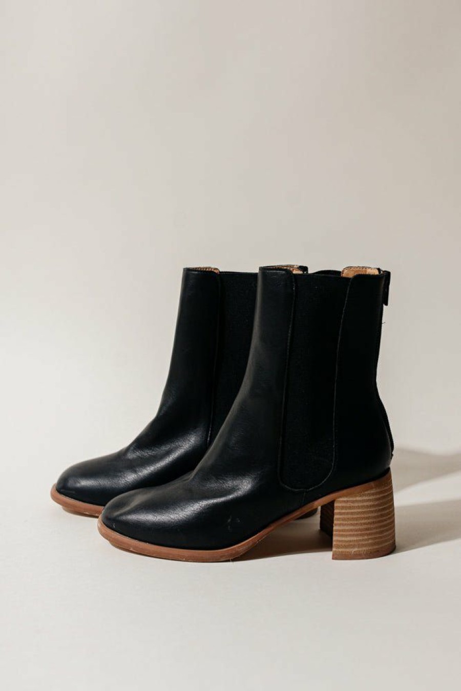 Shoes * | Buy Free Soul/Miracle Mile Cora Ankle Boots Final Sale