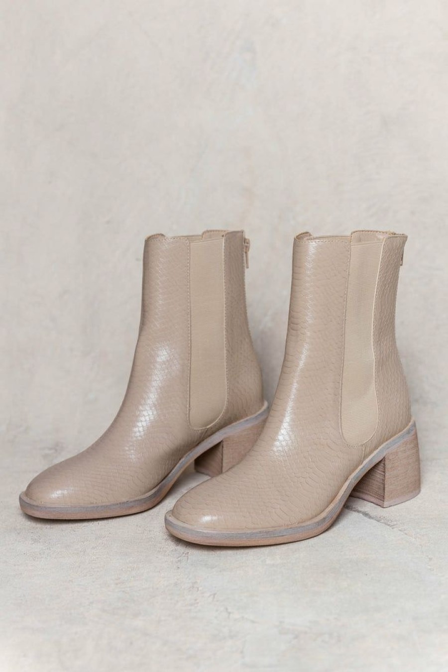 Shoes * | Best Pirce Free Soul/Miracle Mile Olivia Ankle Boots In New Arrivals Beige