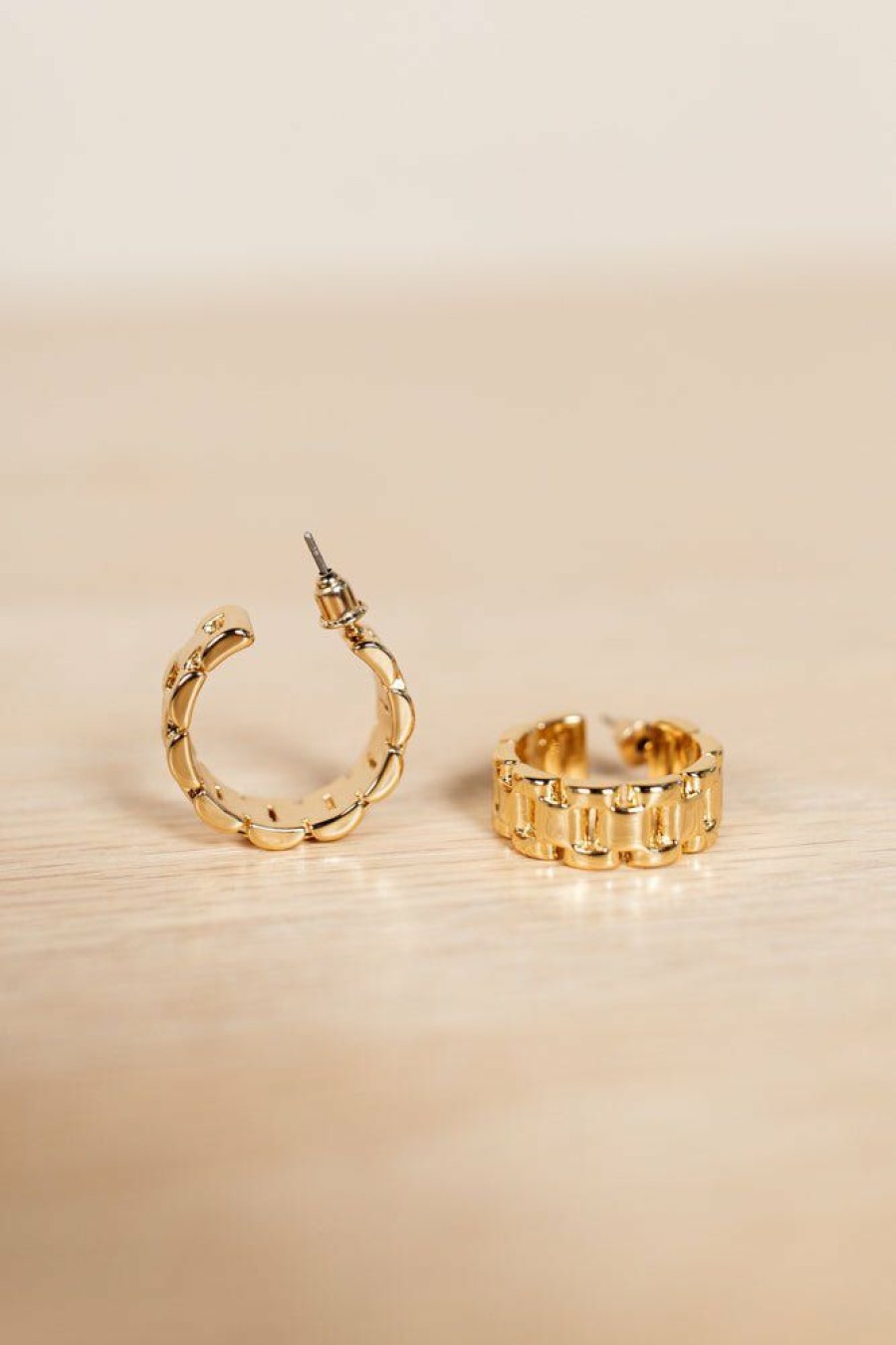 Jewelry * | Discount La Radiant Val Jean Global Amy Hoop Earrings Gold