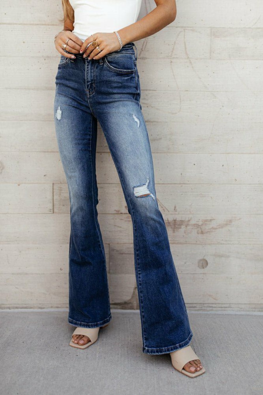 Jeans * | Top 10 Plastic Vervet Bella Flare Jeans Medium Wash