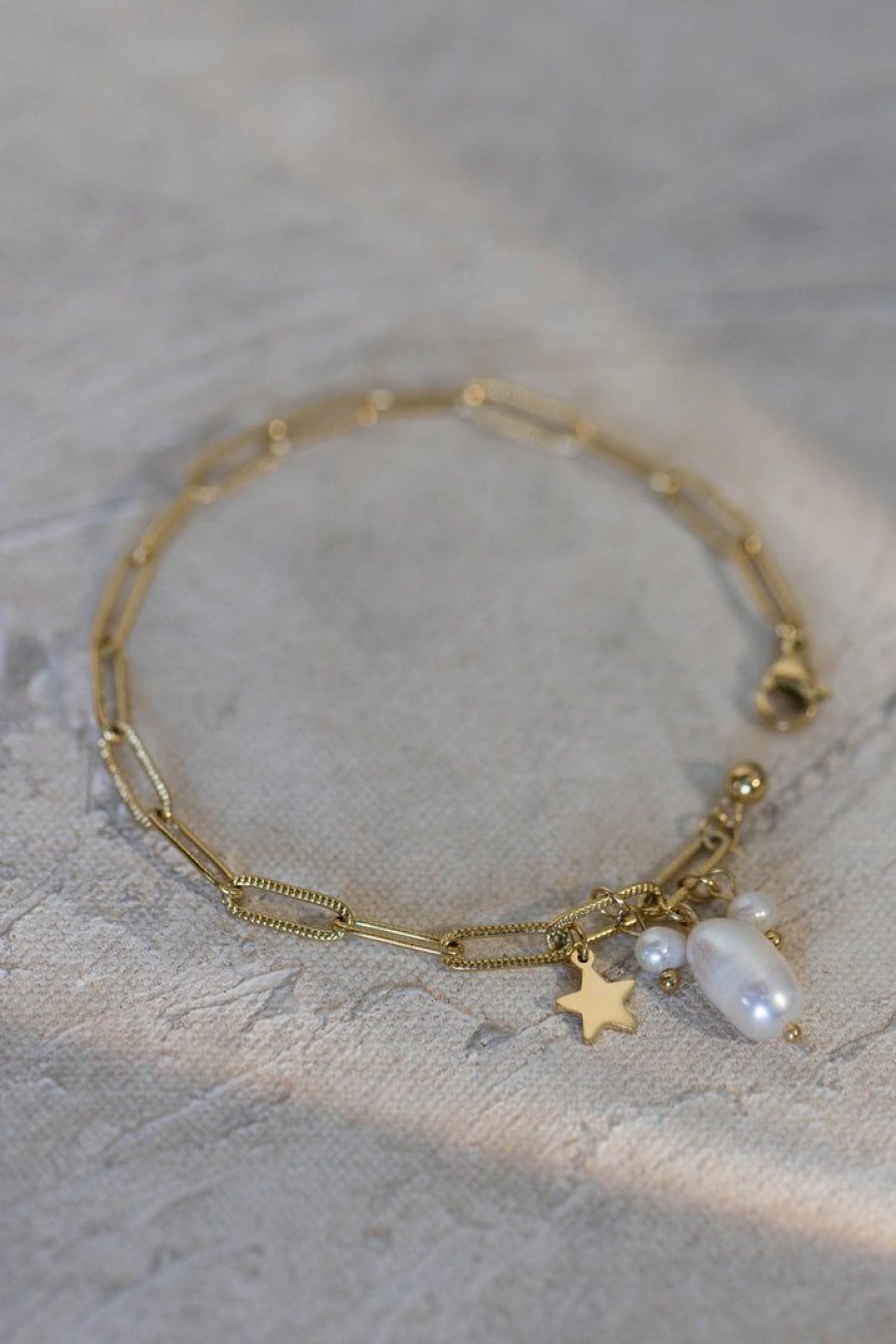 Jewelry * | Promo J&D Jewelry Maya Bracelet In Gold