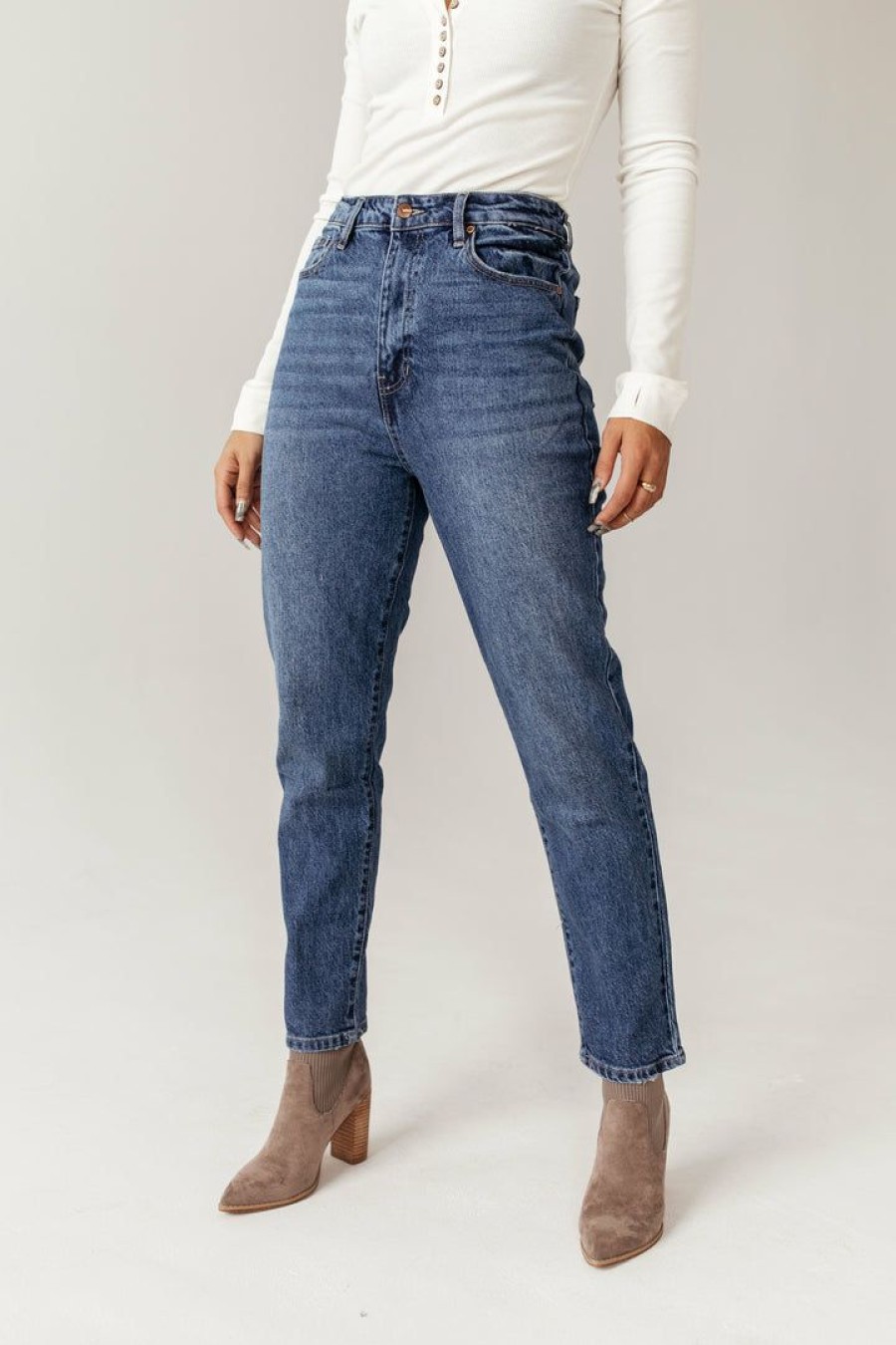 Jeans * | Top 10 Kancan Bohme Payton Mom Jeans In Final Sale Medium Wash