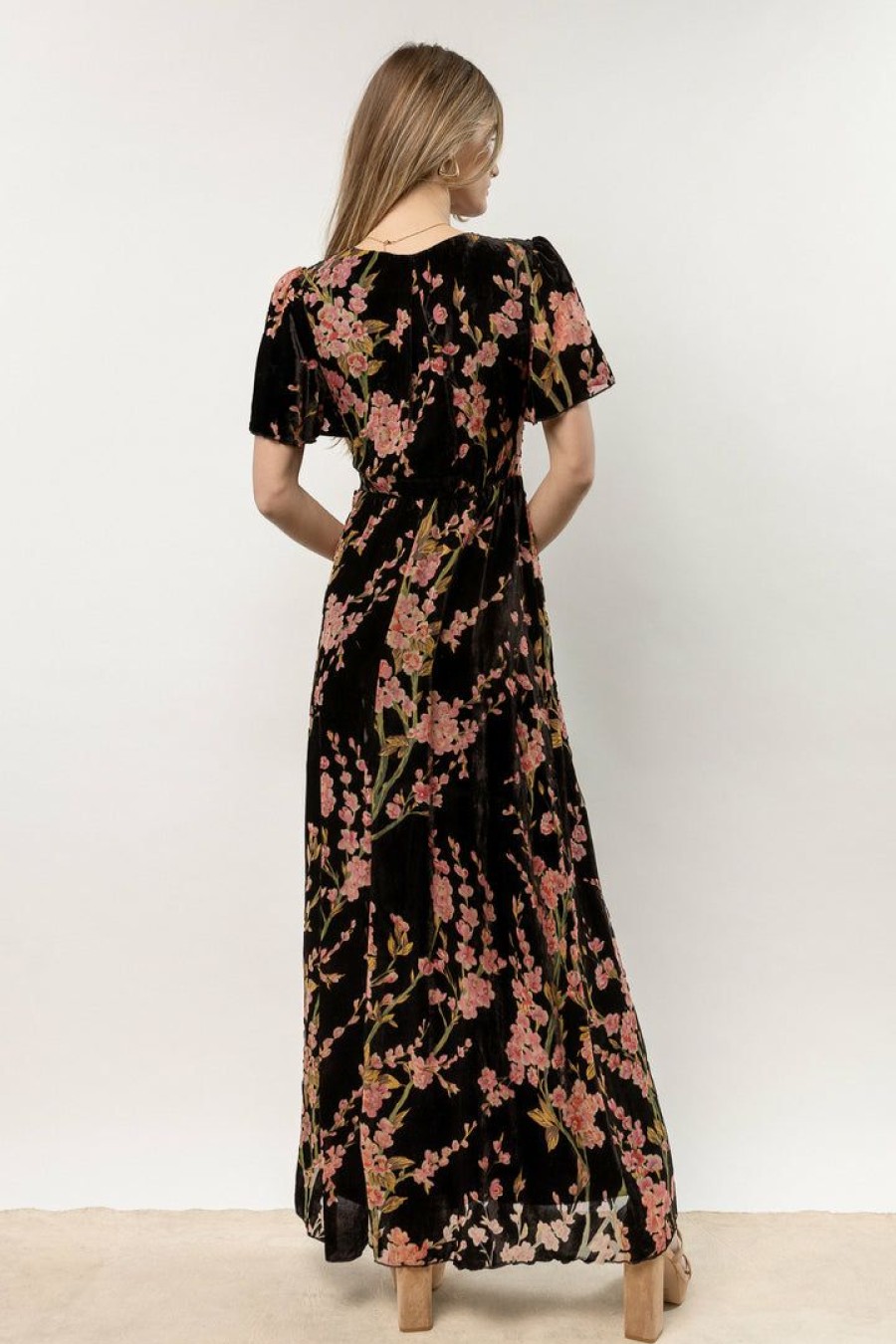 Dresses * | Best Deal Ricarica Jada Floral Maxi Dress In New Arrivals Black