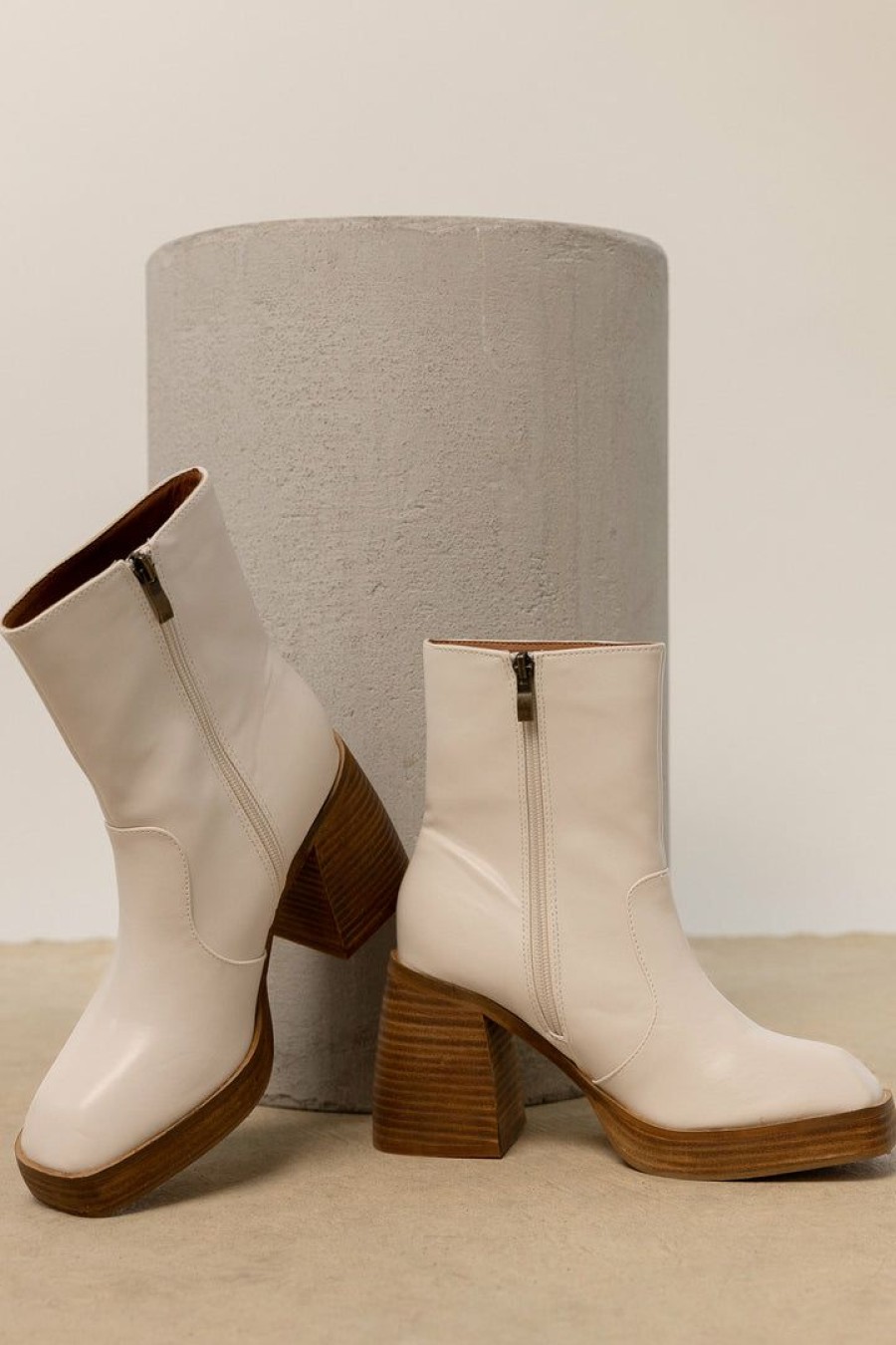 Shoes * | Brand New Beast Fashion Foster Heeled Boots In Ivory