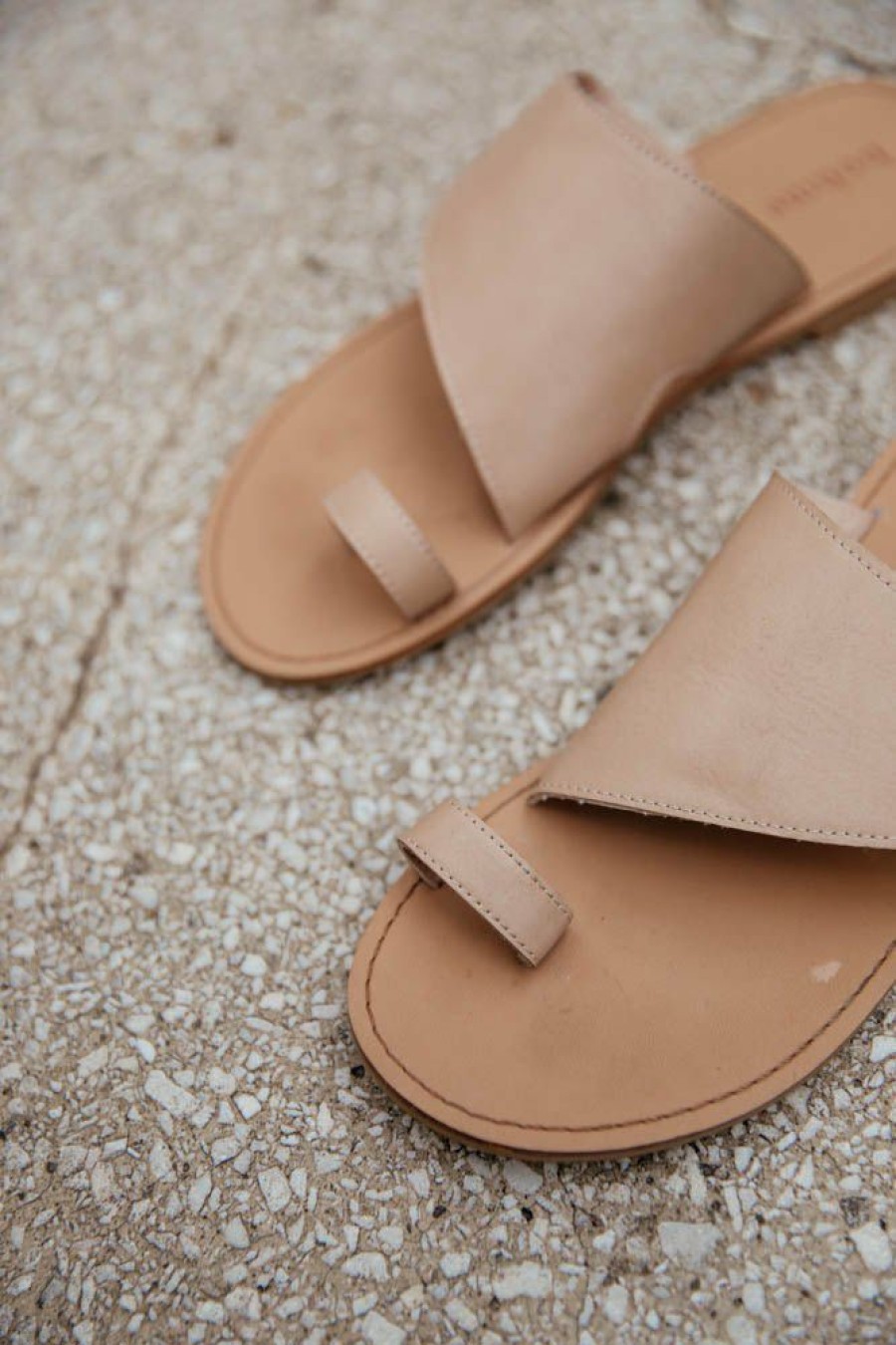 Shoes * | Coupon Free Soul/Miracle Mile Ella Sandals In Nude