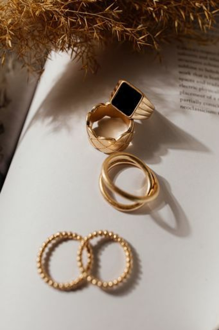 Jewelry * | Promo La Radiant Val Jean Global Thyra Ring Set Gold