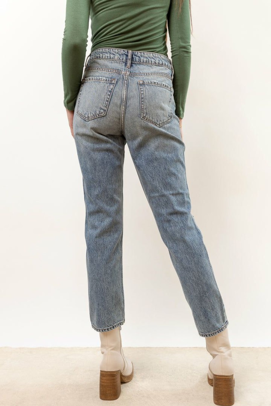 Jeans * | Brand New Cello Jeans Bohme Mom Jeans In Final Sale Light Wash