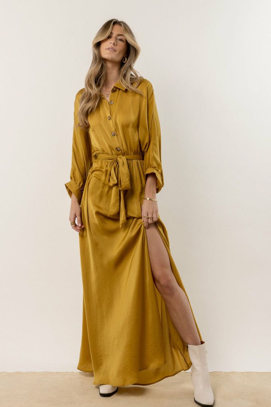 Dresses * | Best Pirce Aakaa Dresses Meadow Maxi Dress In Mustard