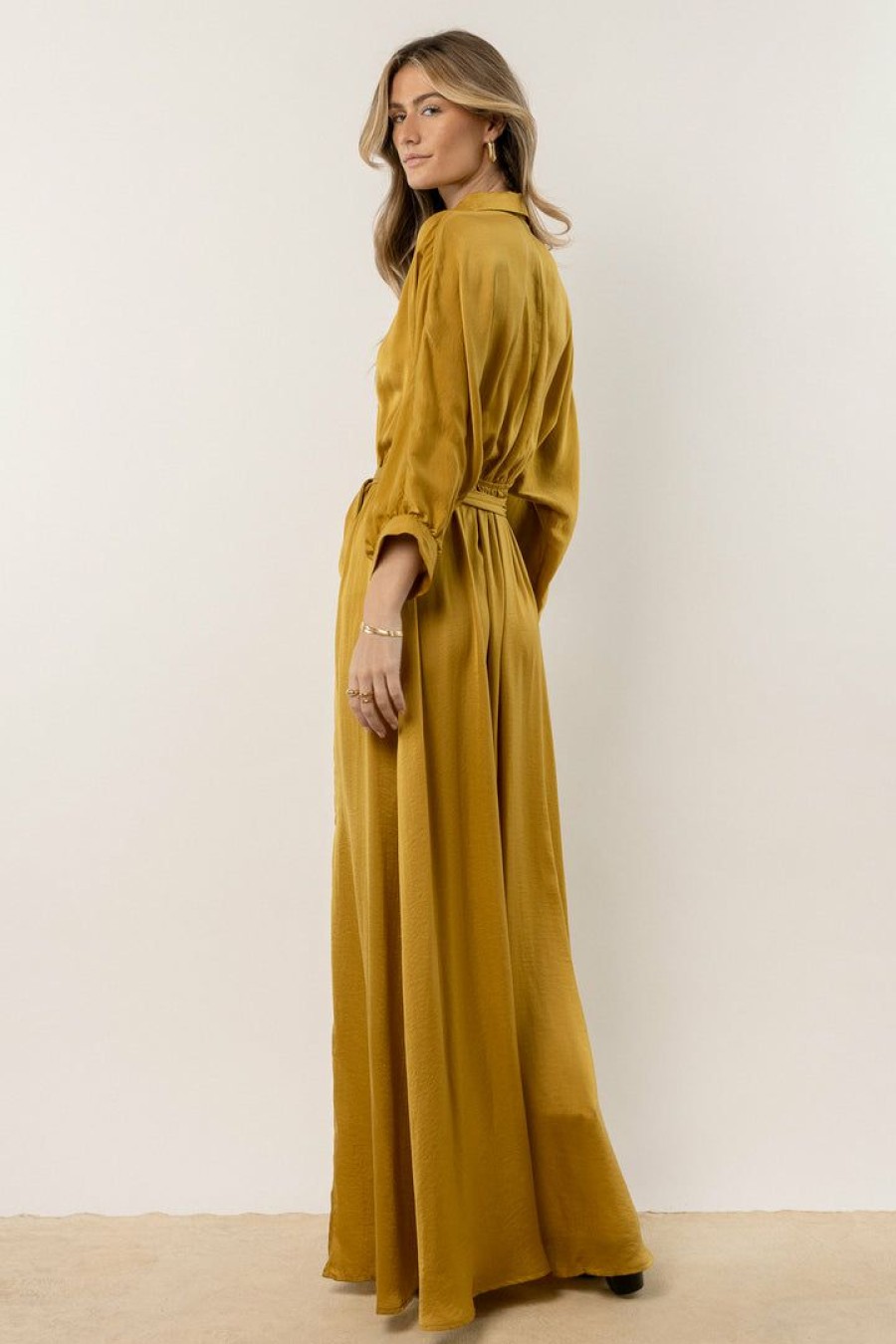 Dresses * | Best Pirce Aakaa Dresses Meadow Maxi Dress In Mustard