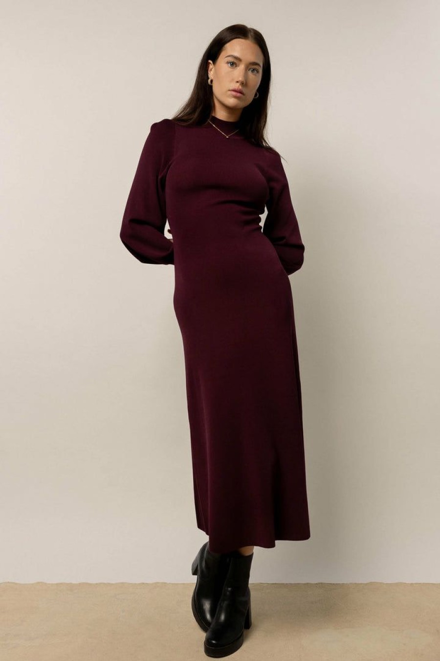 Dresses * | Promo Worui Demi Cut Out Dress In Final Sale Dresses Burgundy