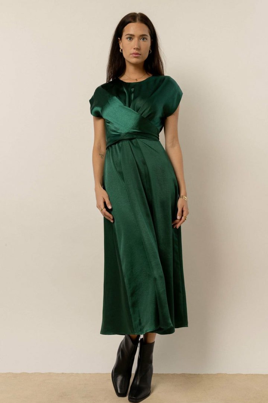 Dresses * | Best Sale Worui Rosalind Midi Dress In Emerald