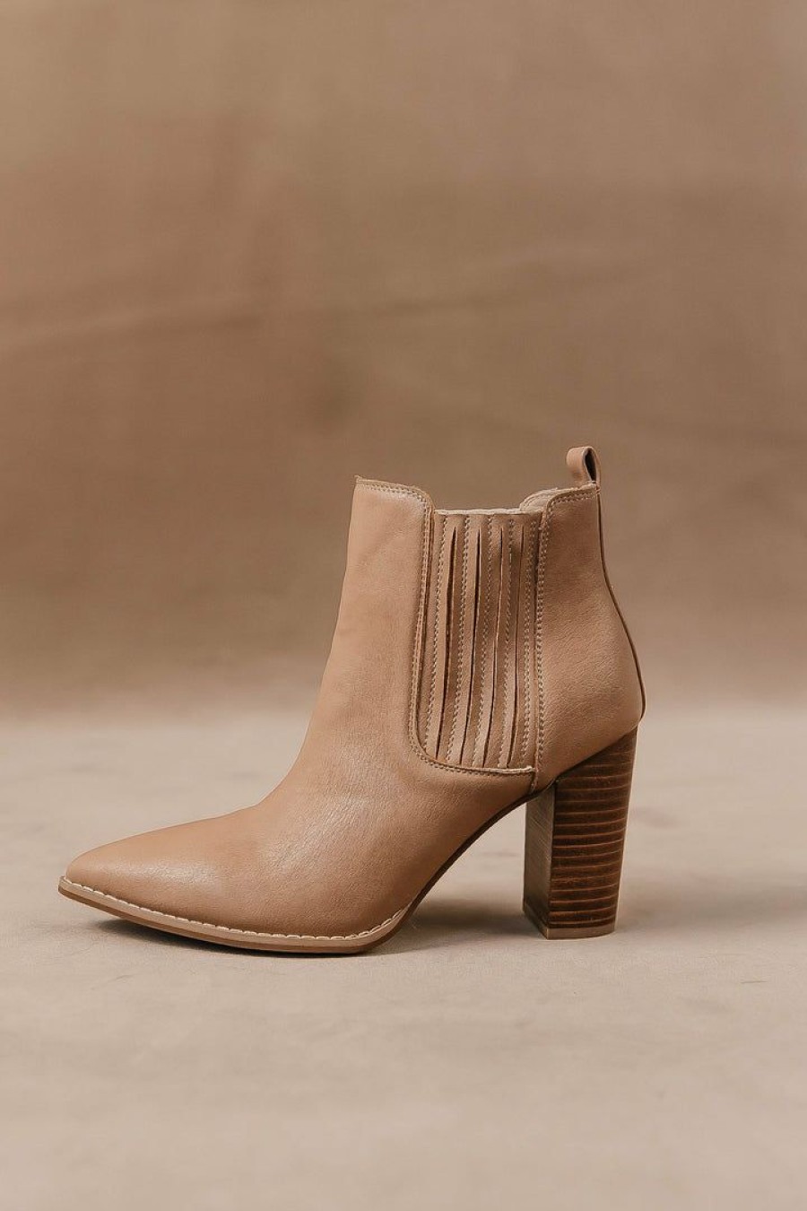 Shoes * | Budget Free Soul/Miracle Mile Finley Heeled Boots In Final Sale Shoes Nude