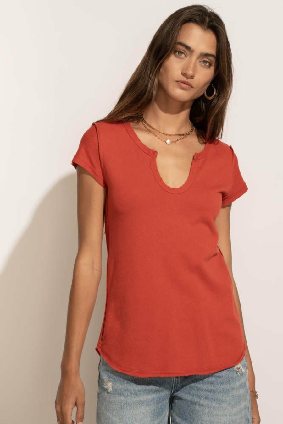 Tops * | Best Reviews Of La Miel Zoe Tee In Red