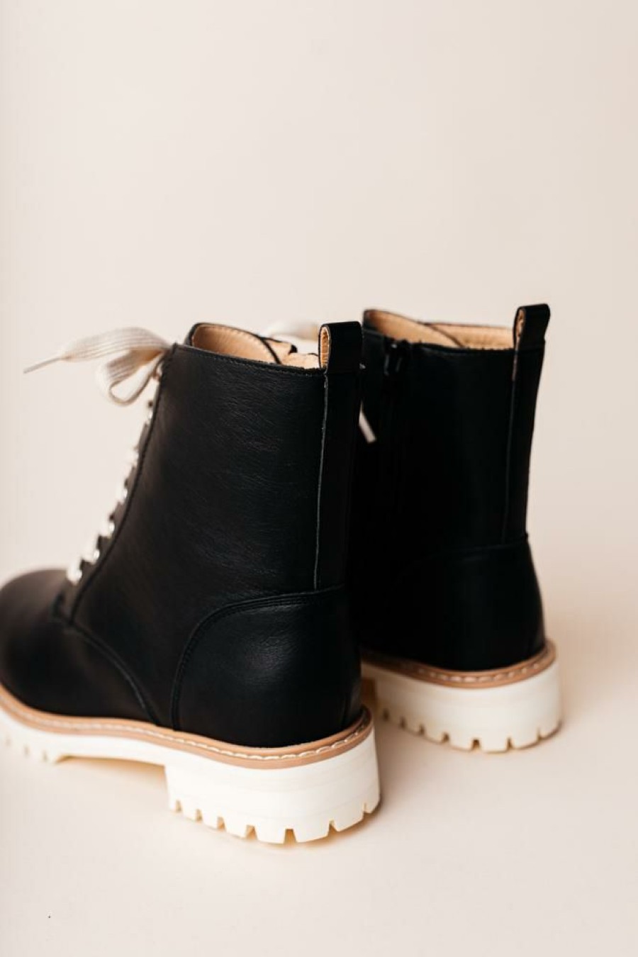 Shoes * | Best Sale Free Soul/Miracle Mile Shoes Aurora Combat Boots In Final Sale Black