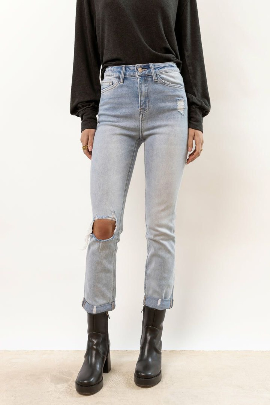 Jeans * | Flash Sale Plastic Vervet Shirley Straight Leg Jeans Light Wash