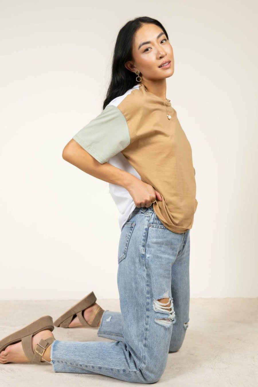 Tops * | Deals Tres Bien Brenna Tee In Tops Tan