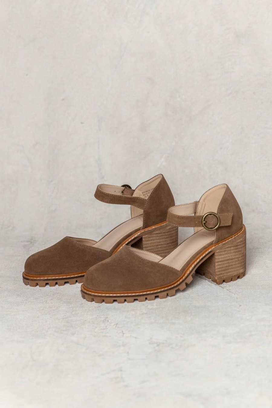 Shoes * | Hot Sale Free Soul/Miracle Mile Daniela Heels In Brown