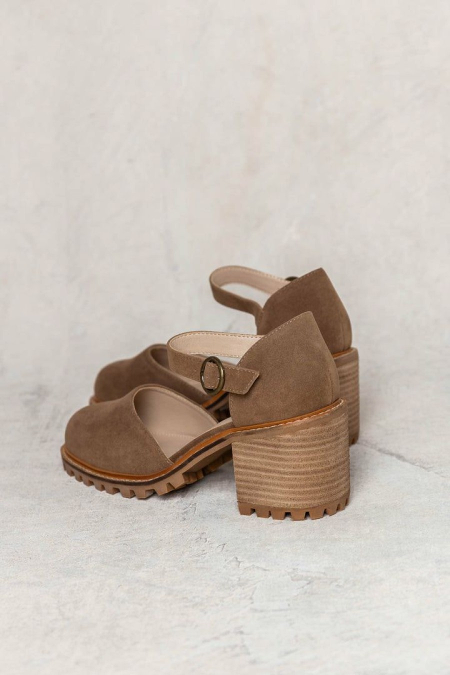 Shoes * | Hot Sale Free Soul/Miracle Mile Daniela Heels In Brown