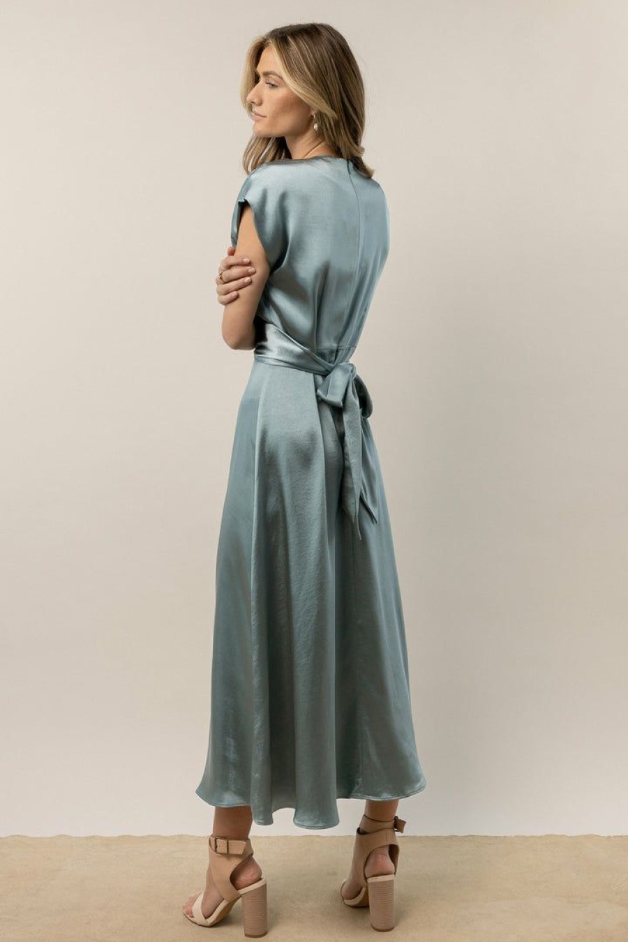 Dresses * | Budget Worui Rosalind Midi Dress In Dresses Blue