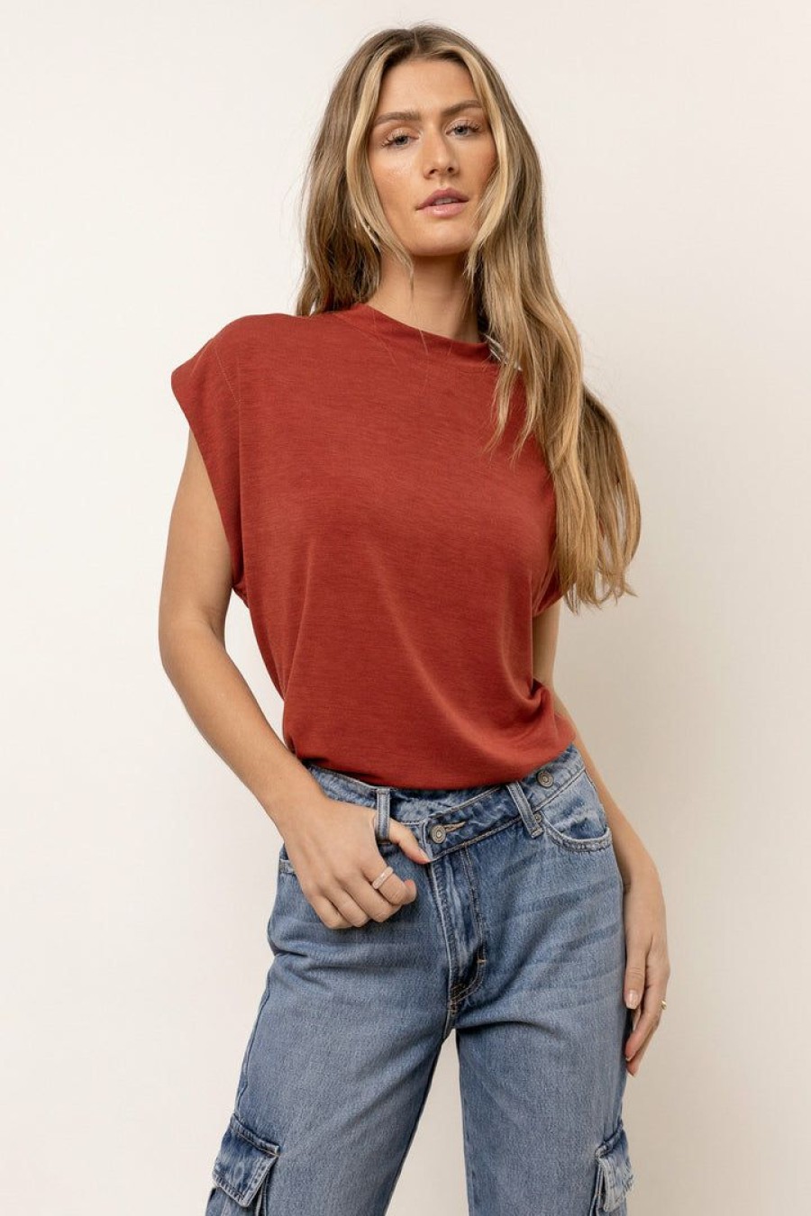 Tops * | Buy Sina Greta Muscle Tee In Rust