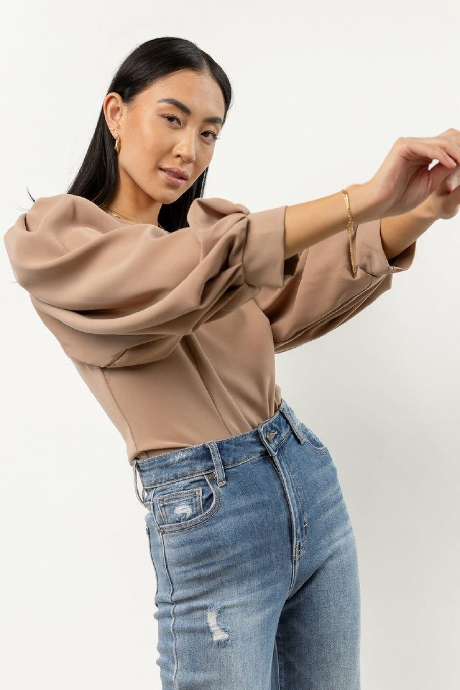 Tops * | Flash Sale Zoe + Claire Delta Long Sleeve Top New Arrivals Camel