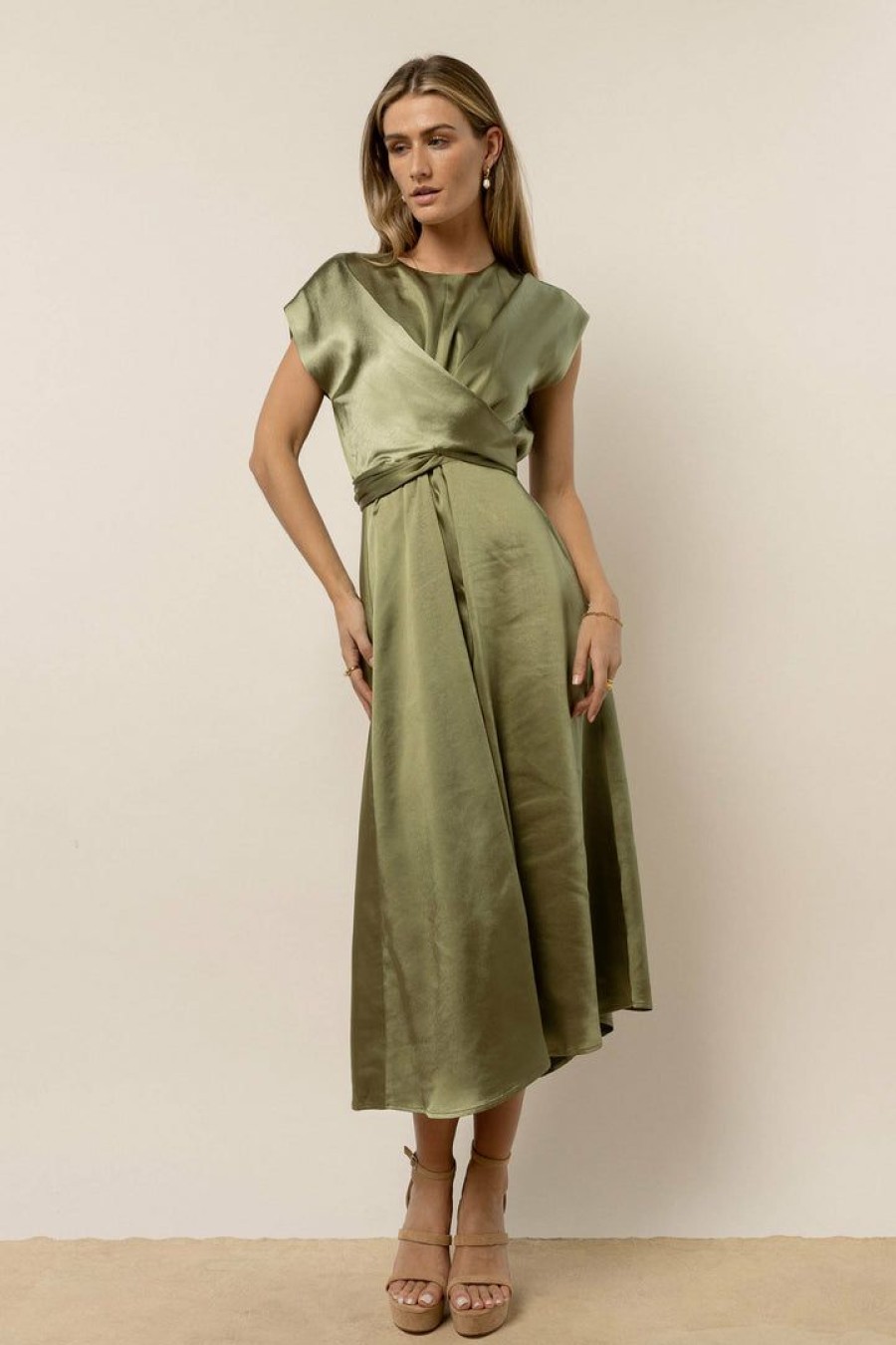 Dresses * | Wholesale Worui Rosalind Midi Dress In Moss