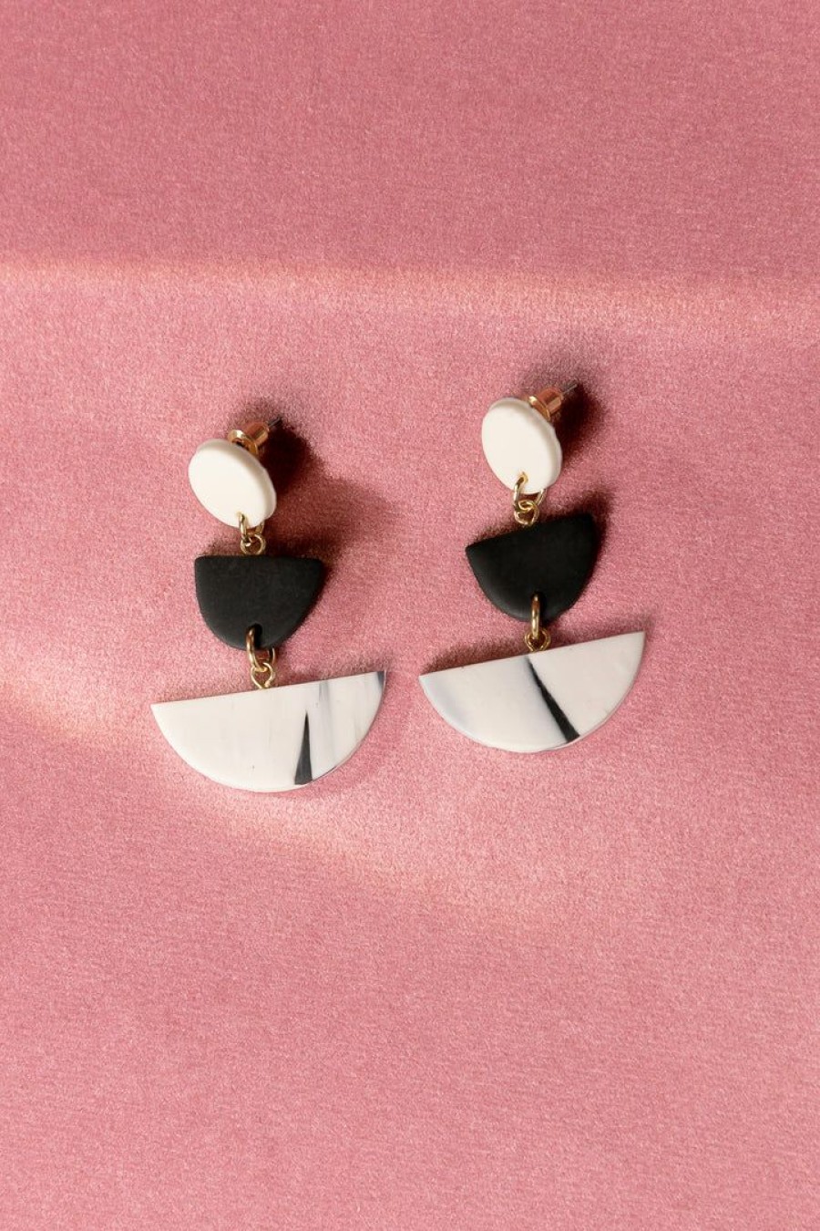 Jewelry * | Discount La Radiant Val Jean Global Freya Clay Earrings Jewelry Black