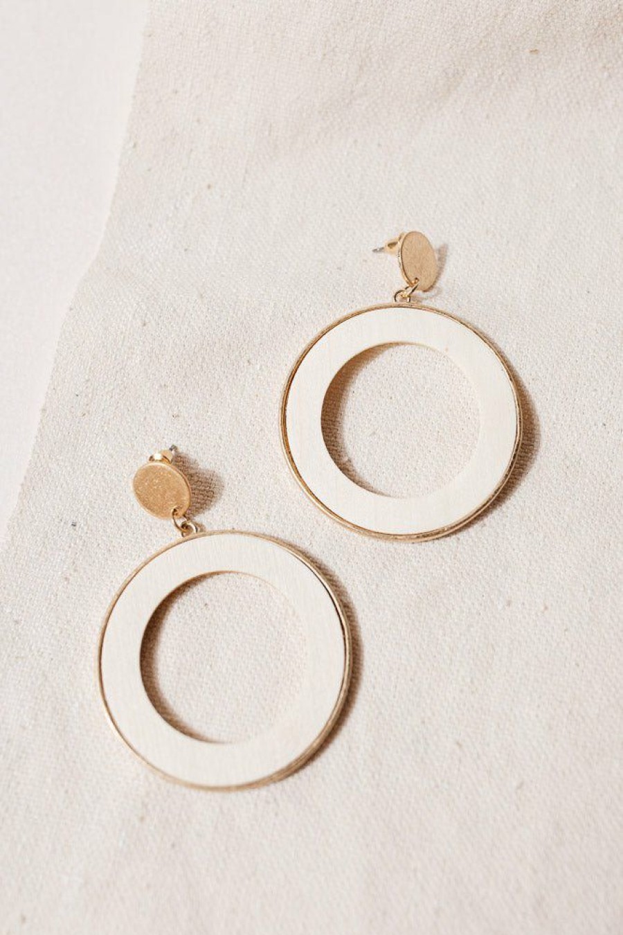 Jewelry * | Budget La Radiant Val Jean Global Dakota Wood Earrings Jewelry Ivory